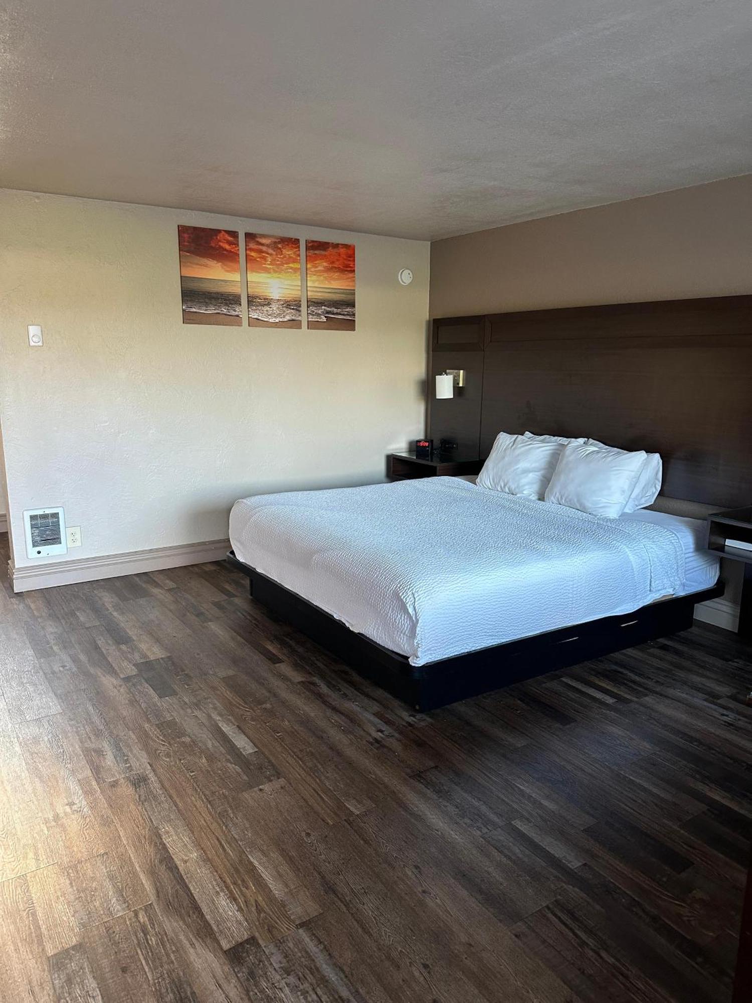Travelodge By Wyndham Florence Esterno foto