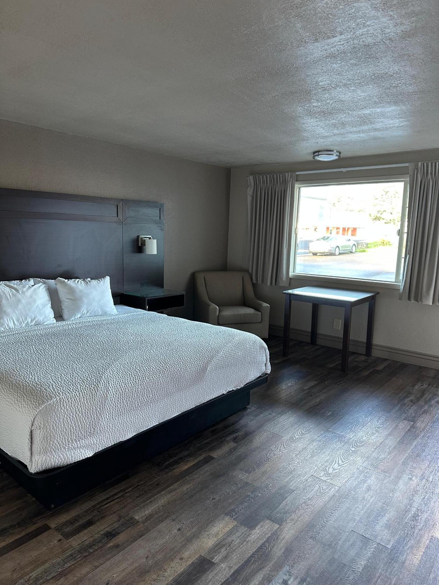 Travelodge By Wyndham Florence Esterno foto